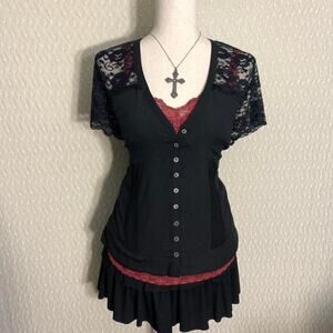 Goth ruffle top size xl